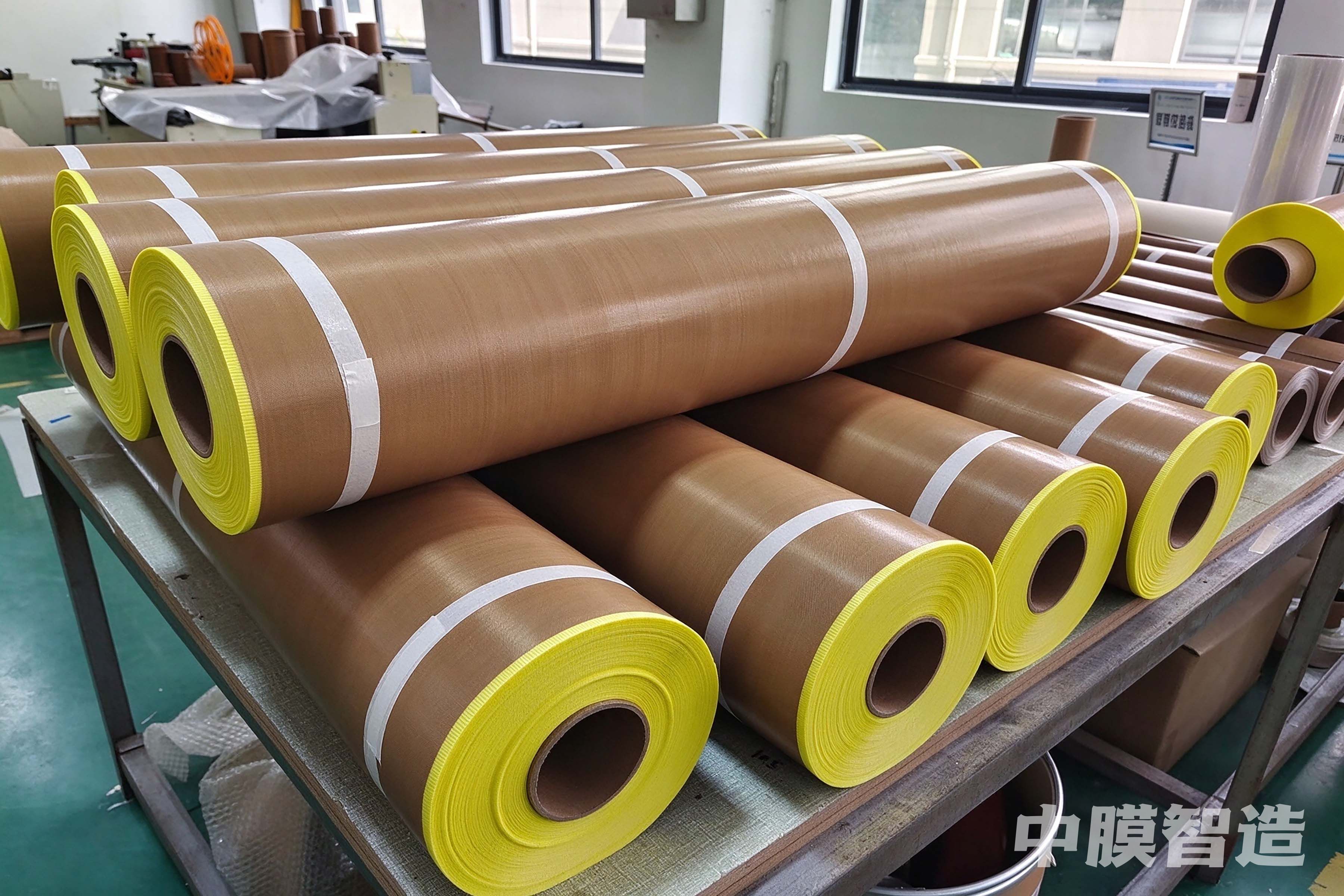 特氟龙涂层布：高性能工业功能面料的特性与应用全解